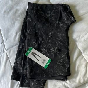 Tuff Athletics leggings XL NWT